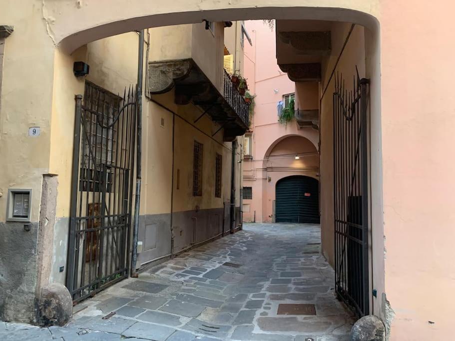 Loft Moderno Ubicato Nel Centro Storico Di Lucca Apartment Екстериор снимка